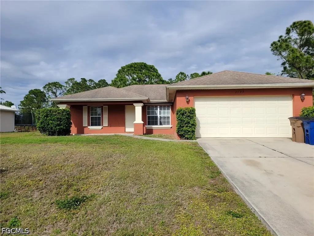 1137 Deauville Street E Lehigh Acres FL 33974