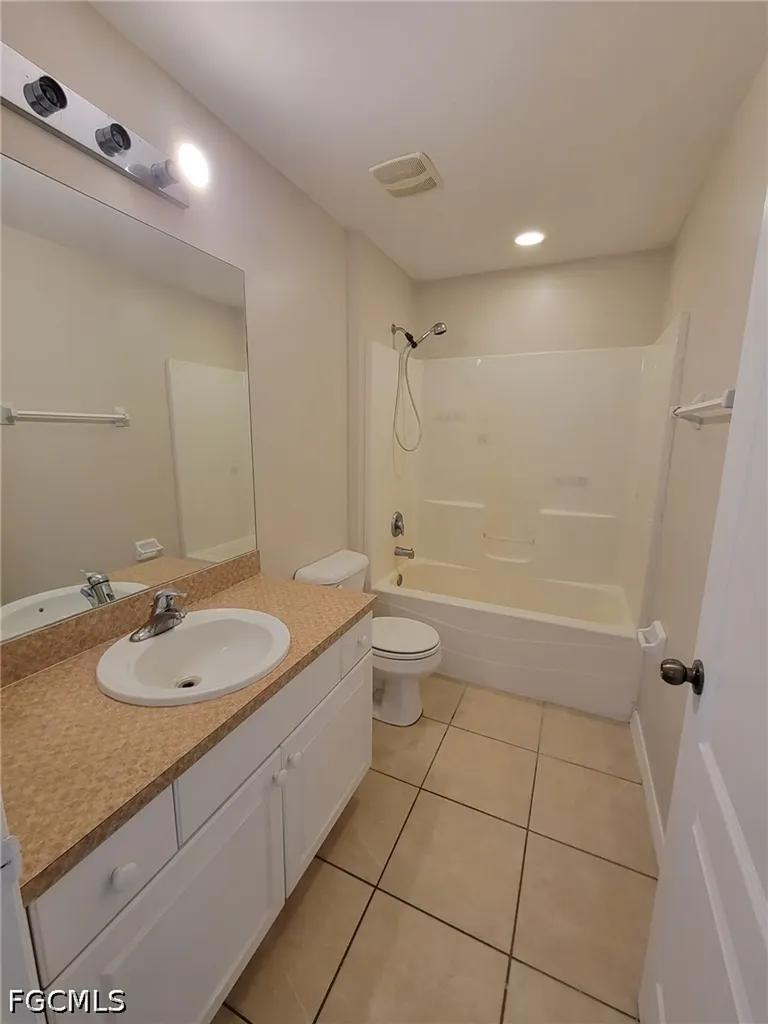 1137 Deauville Street E Lehigh Acres FL 33974