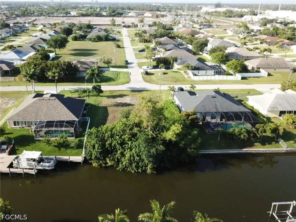 1831 SW 31st Terrace Cape Coral FL 33914