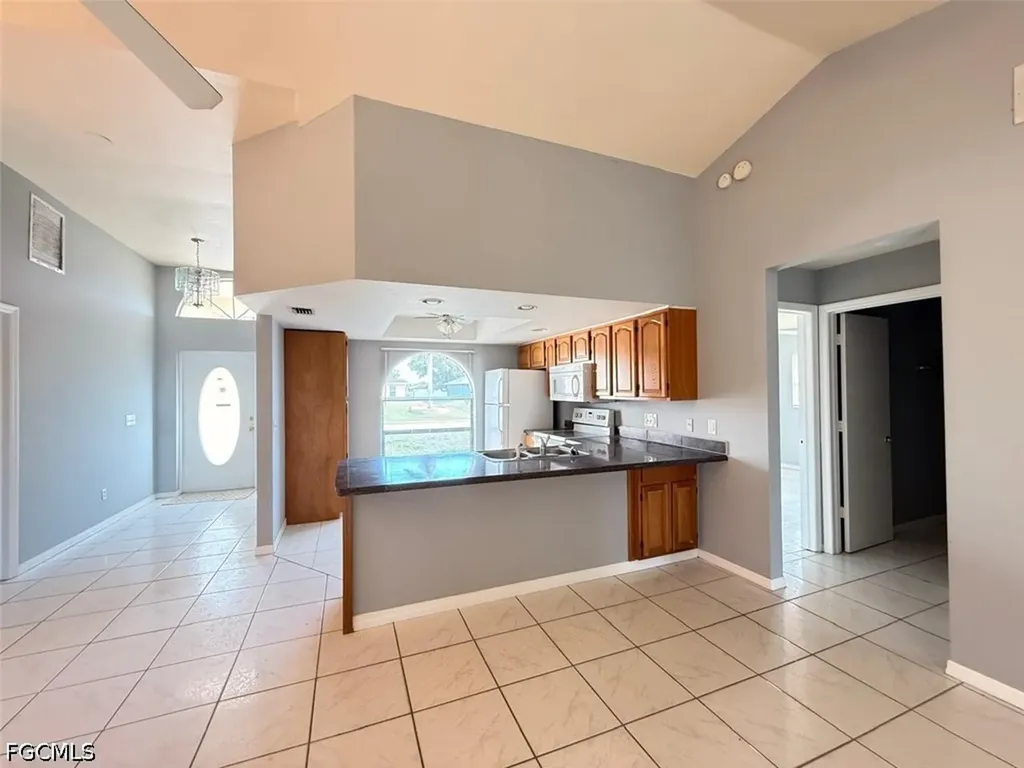 1409 SW 10th Street Cape Coral FL 33991