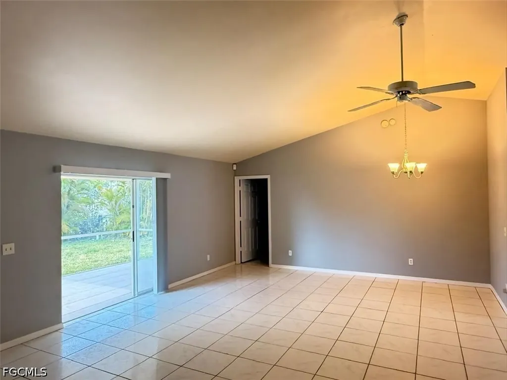 1409 SW 10th Street Cape Coral FL 33991