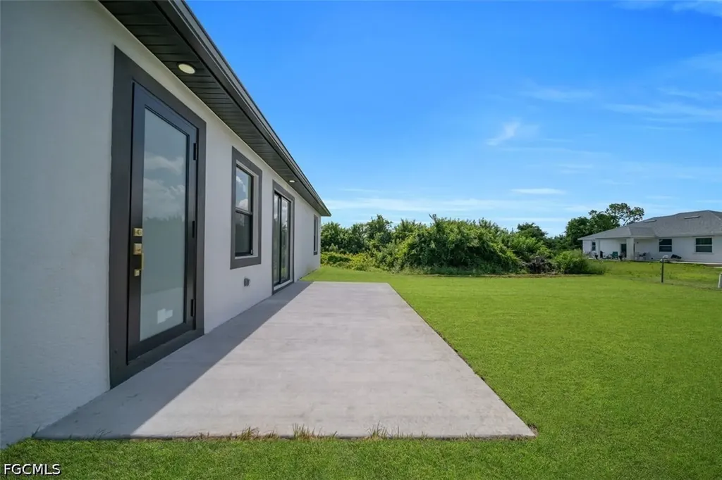 2609 21st Street SW Lehigh Acres FL 33976