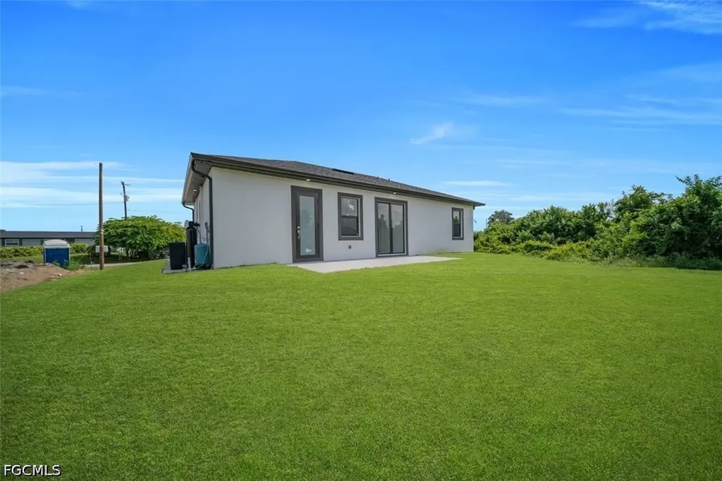 2609 21st Street SW Lehigh Acres FL 33976