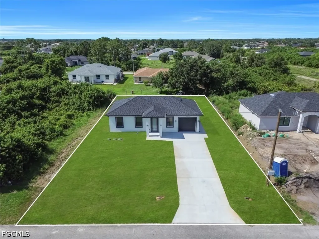 2609 21st Street SW Lehigh Acres FL 33976
