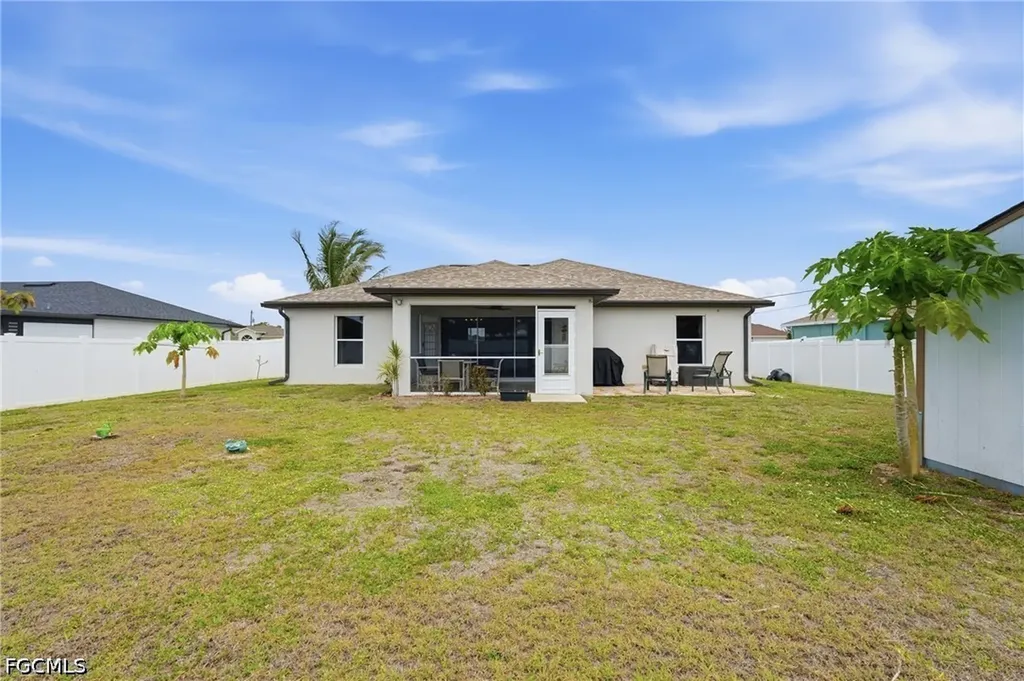 2038 NE 24th Terrace Cape Coral FL 33909