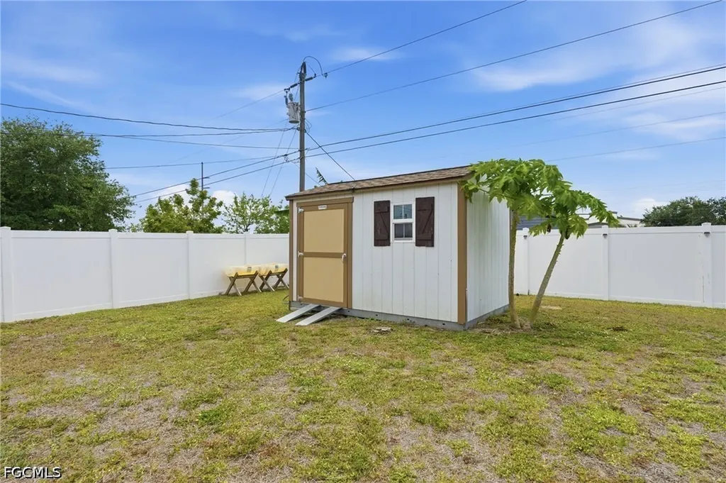 2038 NE 24th Terrace Cape Coral FL 33909