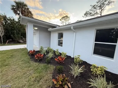 27079 Washington Street Punta Gorda FL 33983