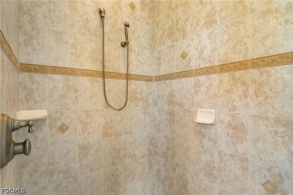 2506 Retunda Parkway W Cape Coral FL 33904