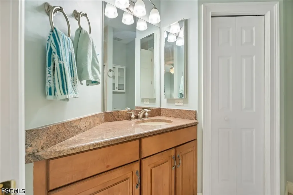 2506 Retunda Parkway W Cape Coral FL 33904