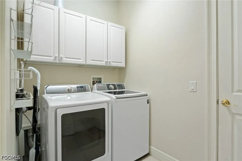 2506 Retunda Parkway W Cape Coral FL 33904