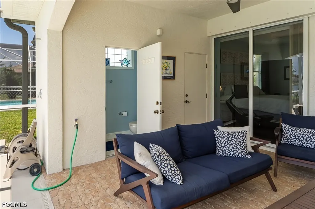 2506 Retunda Parkway W Cape Coral FL 33904
