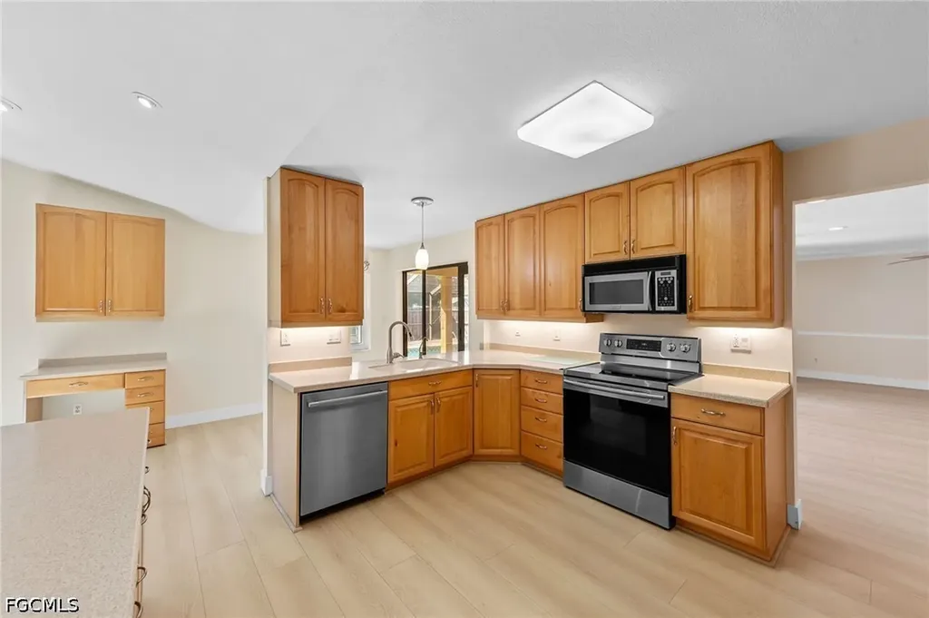 7810 Deni Drive North Fort Myers FL 33917
