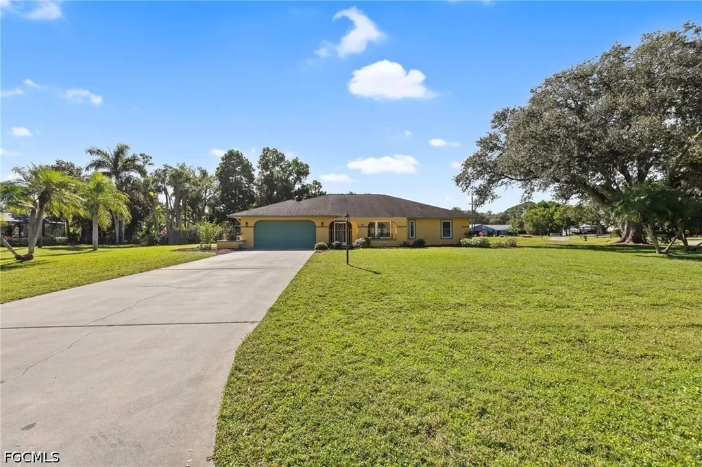7810 Deni Drive North Fort Myers FL 33917