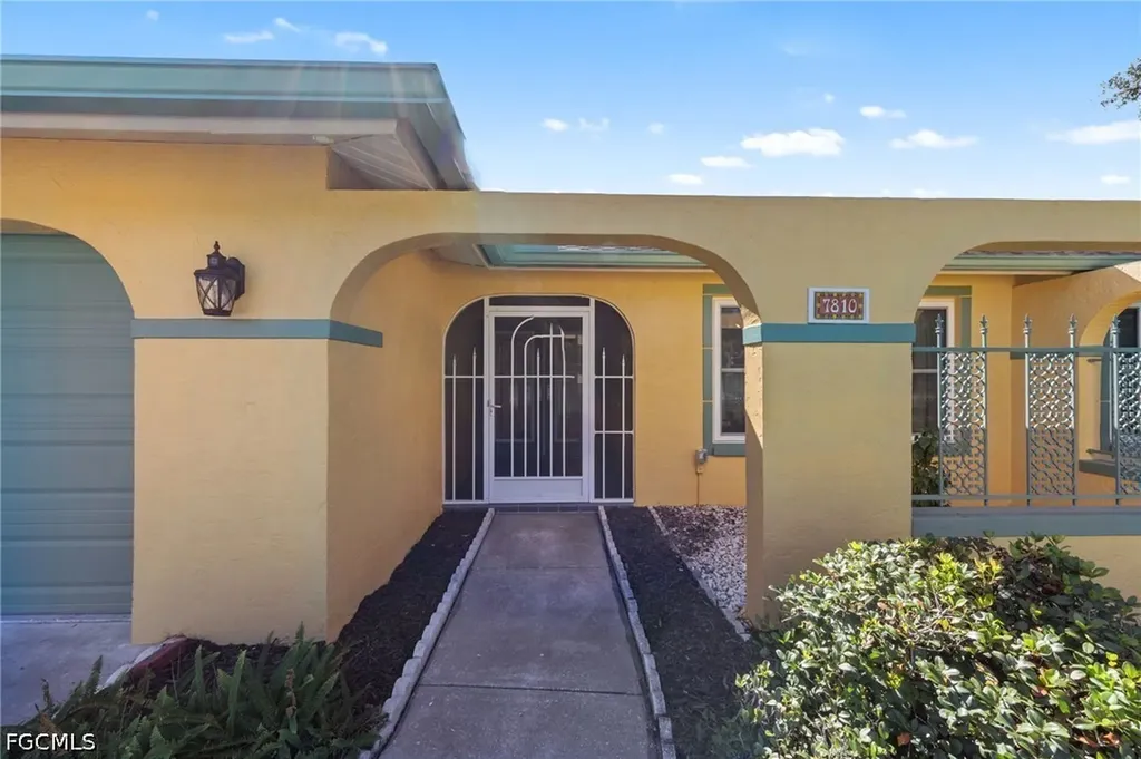 7810 Deni Drive North Fort Myers FL 33917