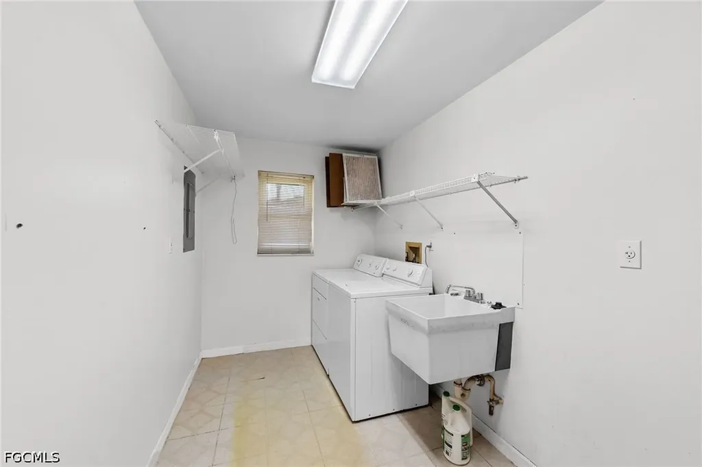 7810 Deni Drive North Fort Myers FL 33917