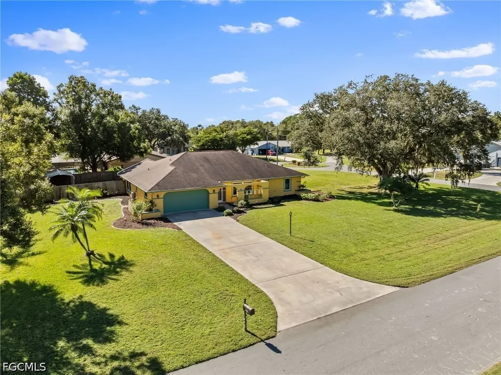 7810 Deni Drive North Fort Myers FL 33917