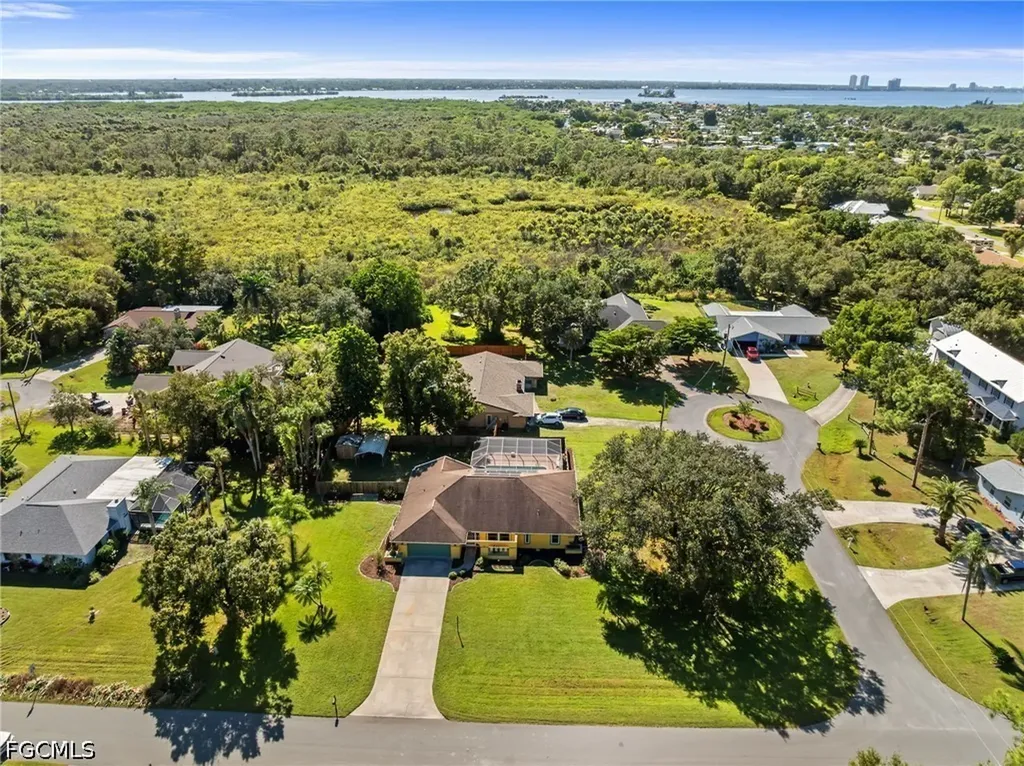 7810 Deni Drive North Fort Myers FL 33917