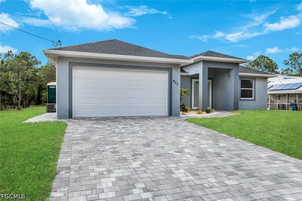 407 Columbus Avenue Lehigh Acres FL 33972