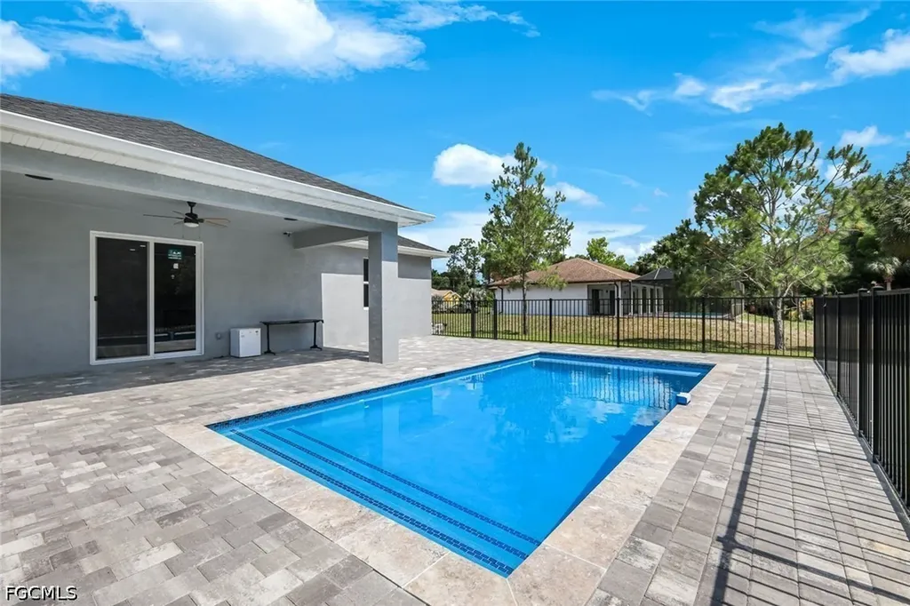 407 Columbus Avenue Lehigh Acres FL 33972