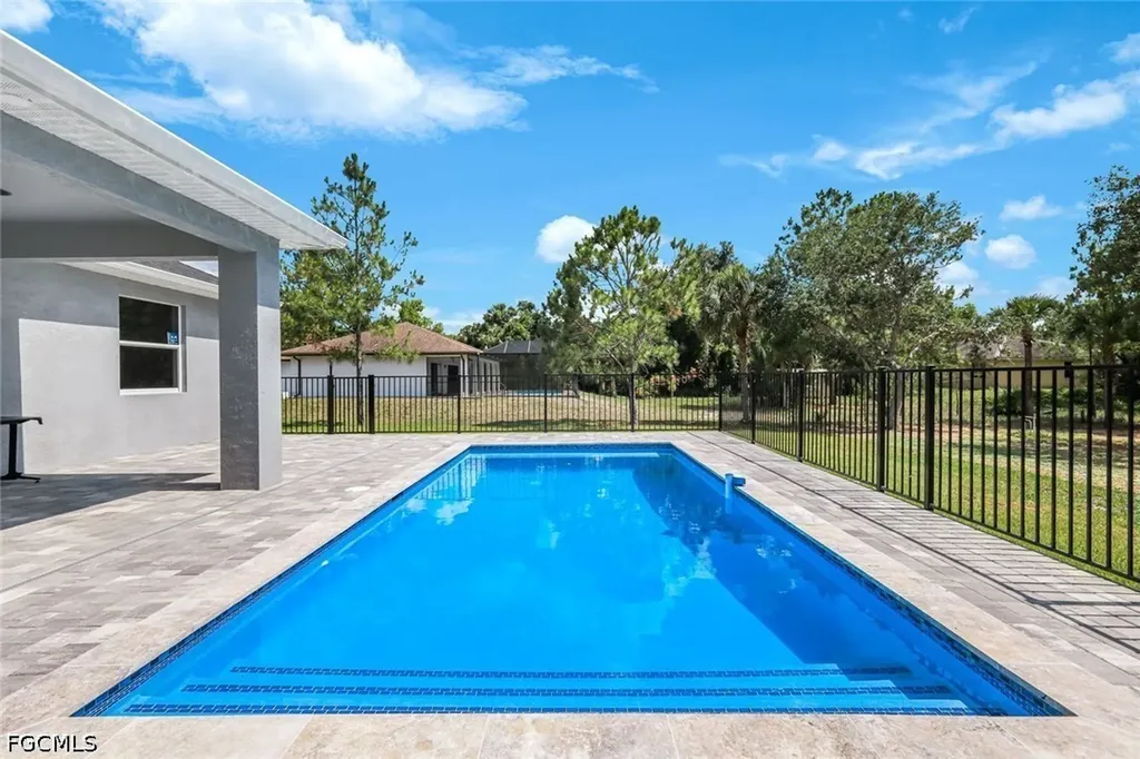407 Columbus Avenue Lehigh Acres FL 33972
