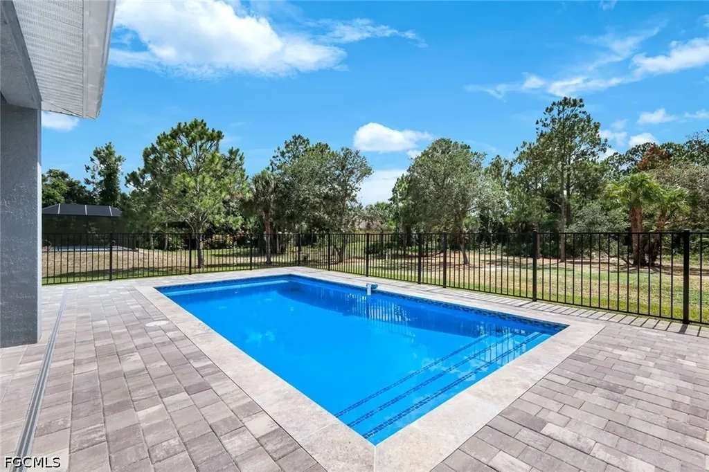 407 Columbus Avenue Lehigh Acres FL 33972