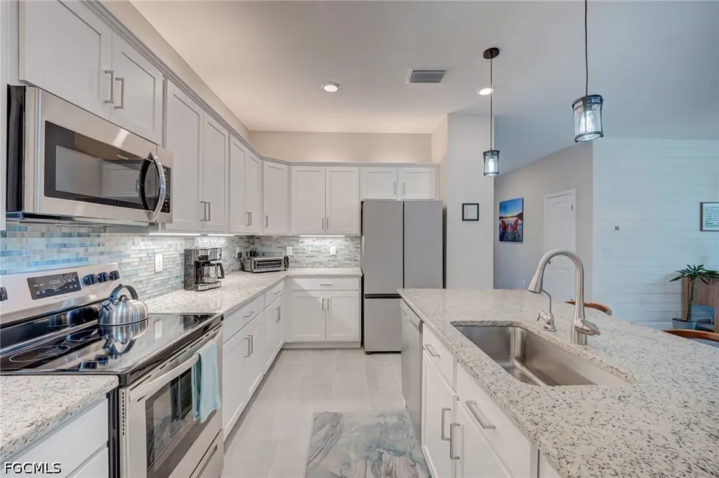 14450 Secret Garden Cove Fort Myers FL 33913