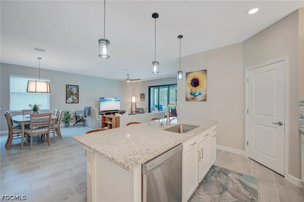 14450 Secret Garden Cove Fort Myers FL 33913