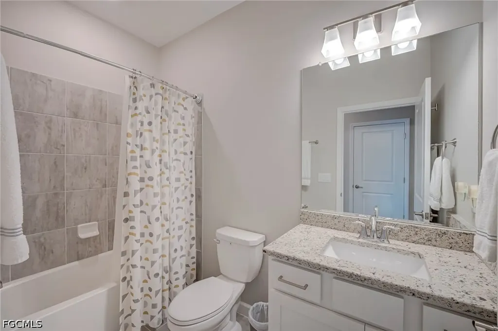 14450 Secret Garden Cove Fort Myers FL 33913