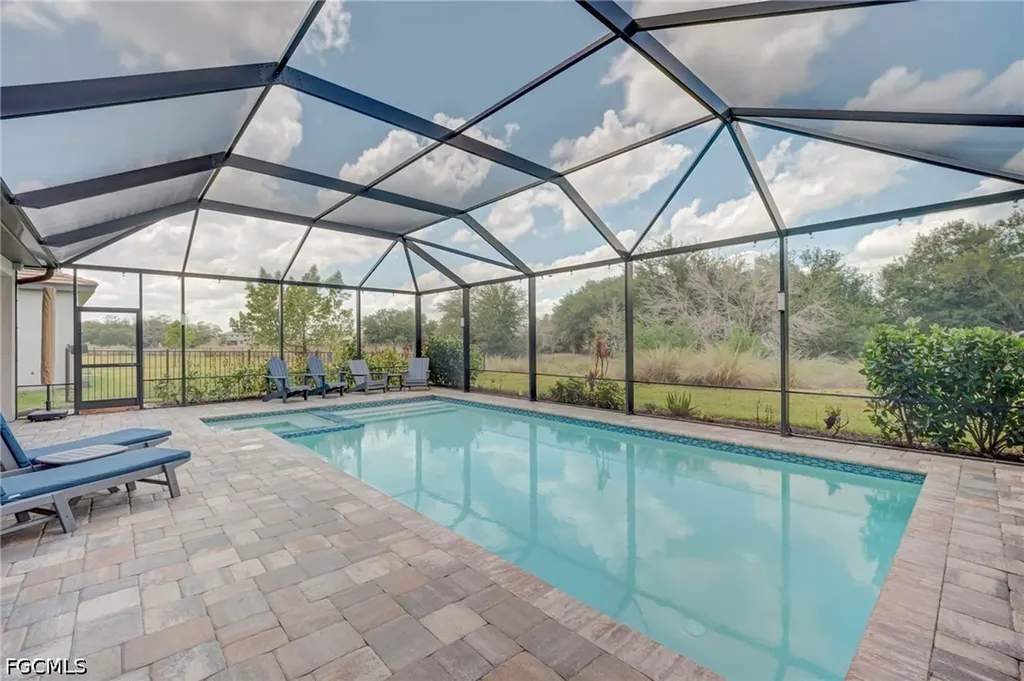 14450 Secret Garden Cove Fort Myers FL 33913