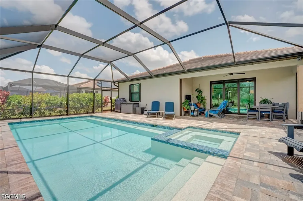 14450 Secret Garden Cove Fort Myers FL 33913