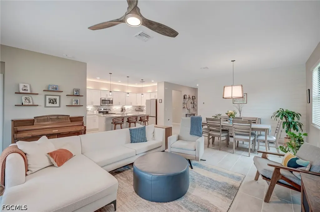 14450 Secret Garden Cove Fort Myers FL 33913