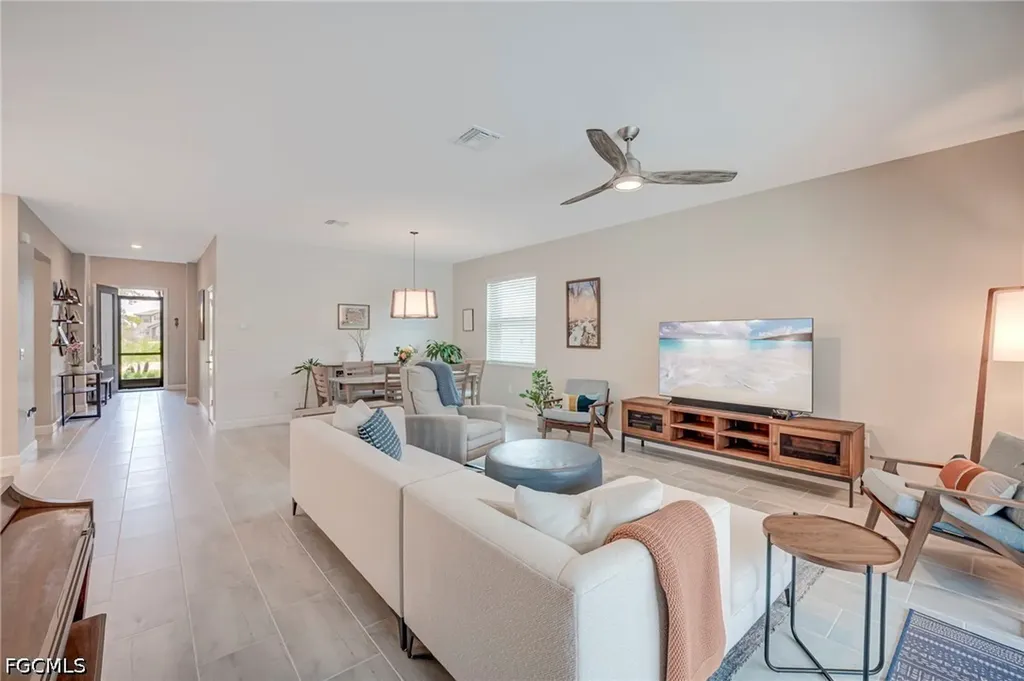 14450 Secret Garden Cove Fort Myers FL 33913
