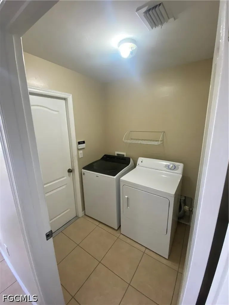 4001 10th Street SW Lehigh Acres FL 33976