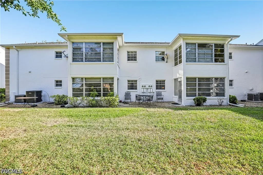 1514 Edgewater Circle Fort Myers FL 33919