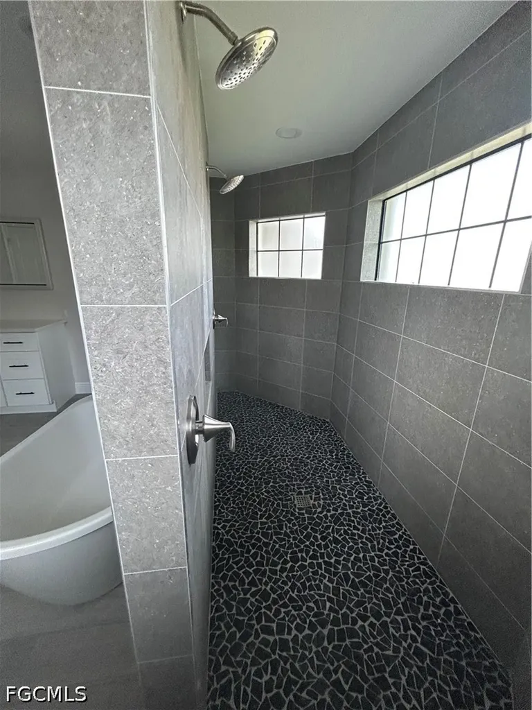 1008 NW 12th Avenue Cape Coral FL 33993