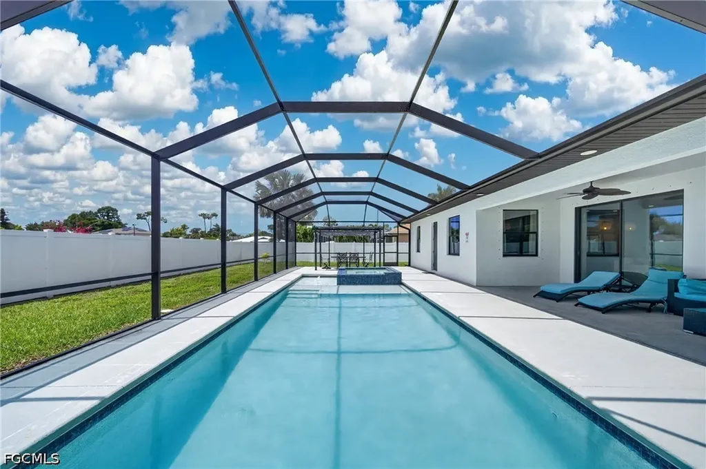 506 SW 5th Street Cape Coral FL 33991