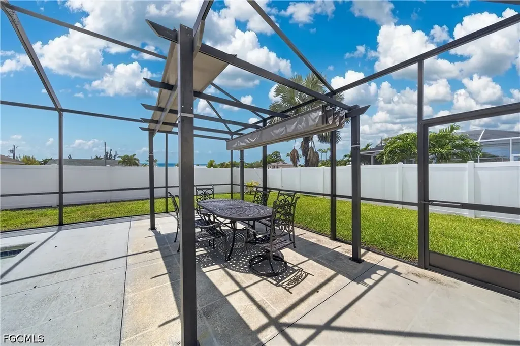 506 SW 5th Street Cape Coral FL 33991