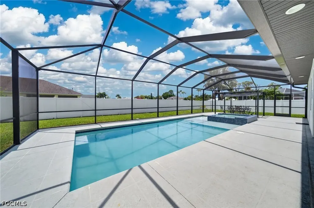 506 SW 5th Street Cape Coral FL 33991