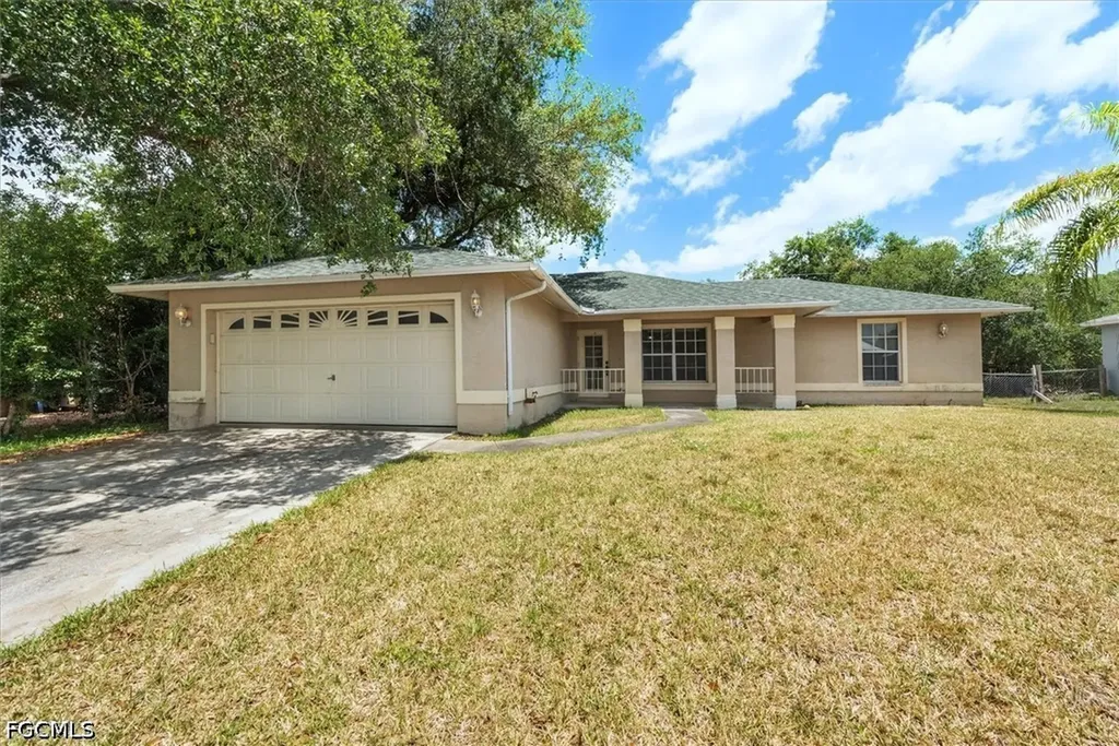 6211 Castlewood Circle Fort Myers FL 33905