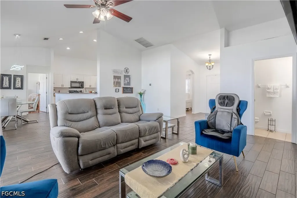16 NW 18th Avenue Cape Coral FL 33993