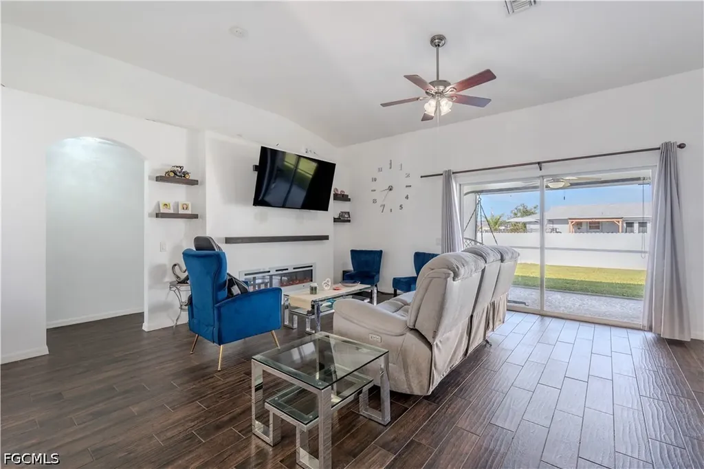 16 NW 18th Avenue Cape Coral FL 33993