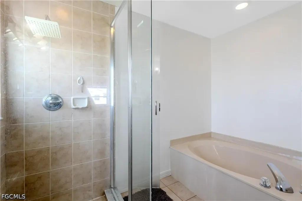 16 NW 18th Avenue Cape Coral FL 33993