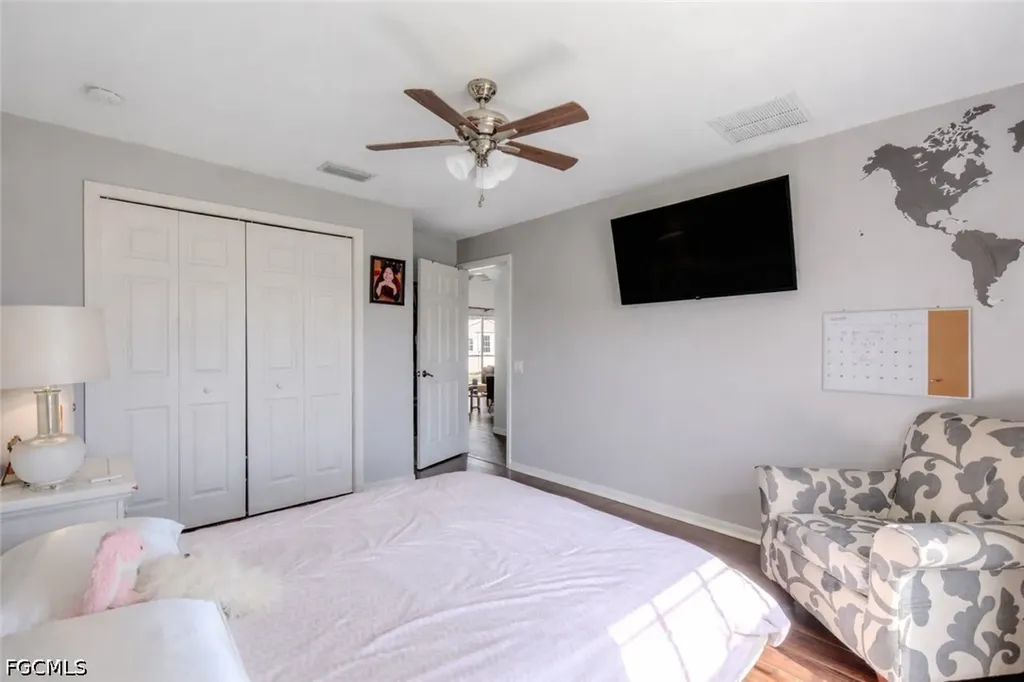 16 NW 18th Avenue Cape Coral FL 33993