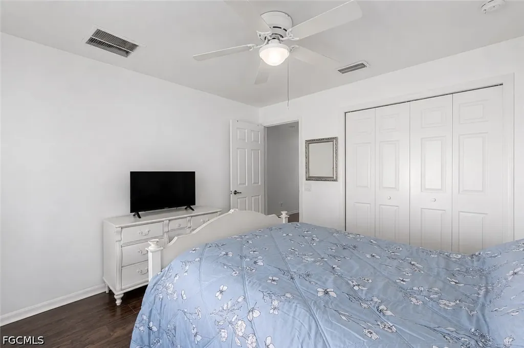 16 NW 18th Avenue Cape Coral FL 33993