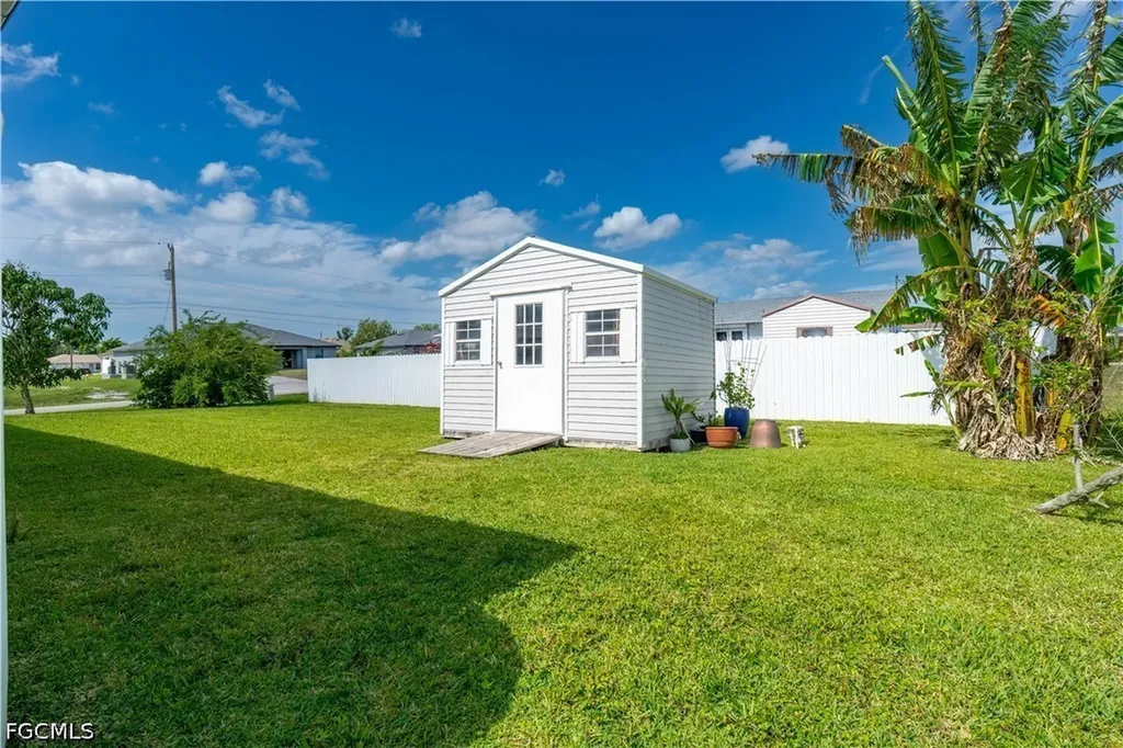 16 NW 18th Avenue Cape Coral FL 33993