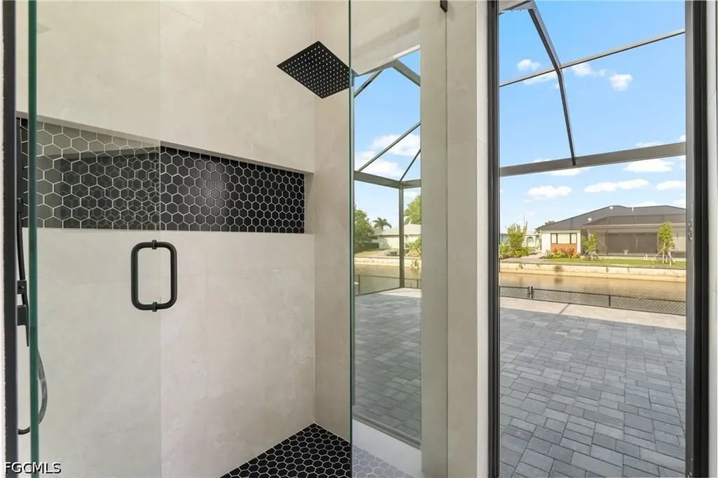 222 SE 2nd Avenue Cape Coral FL 33990