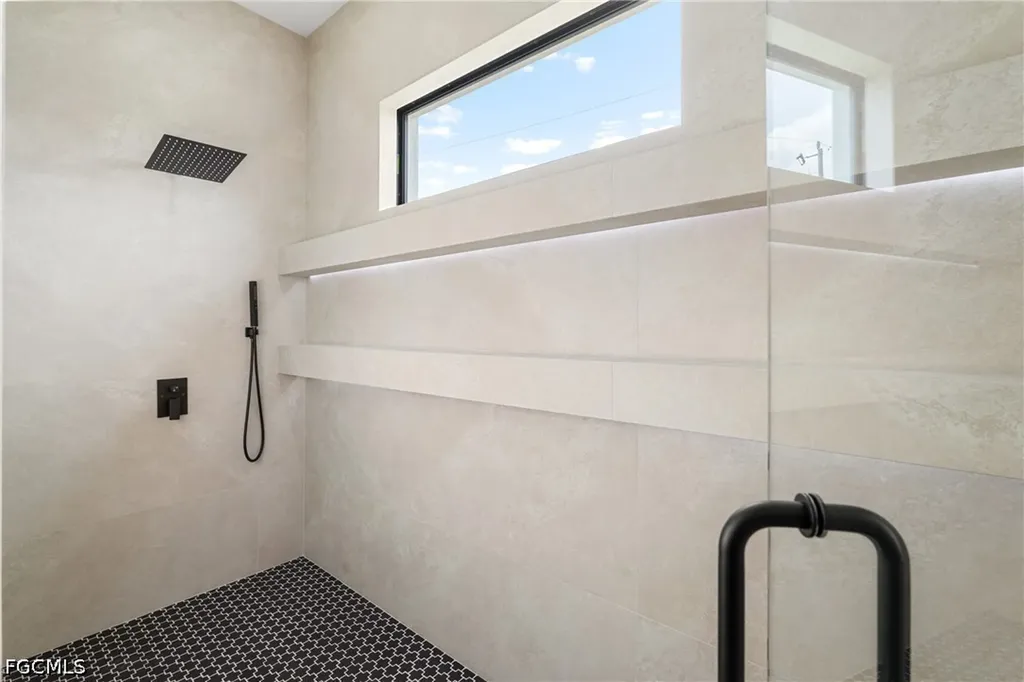 222 SE 2nd Avenue Cape Coral FL 33990