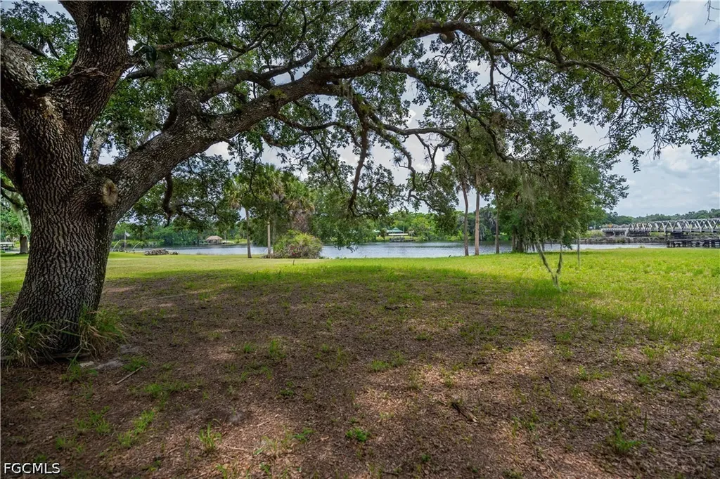 75 Ft Denaud Bridge Way Labelle FL 33935
