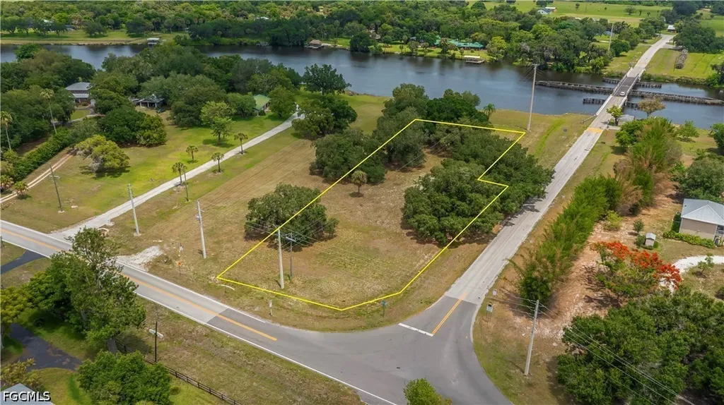 75 Ft Denaud Bridge Way Labelle FL 33935