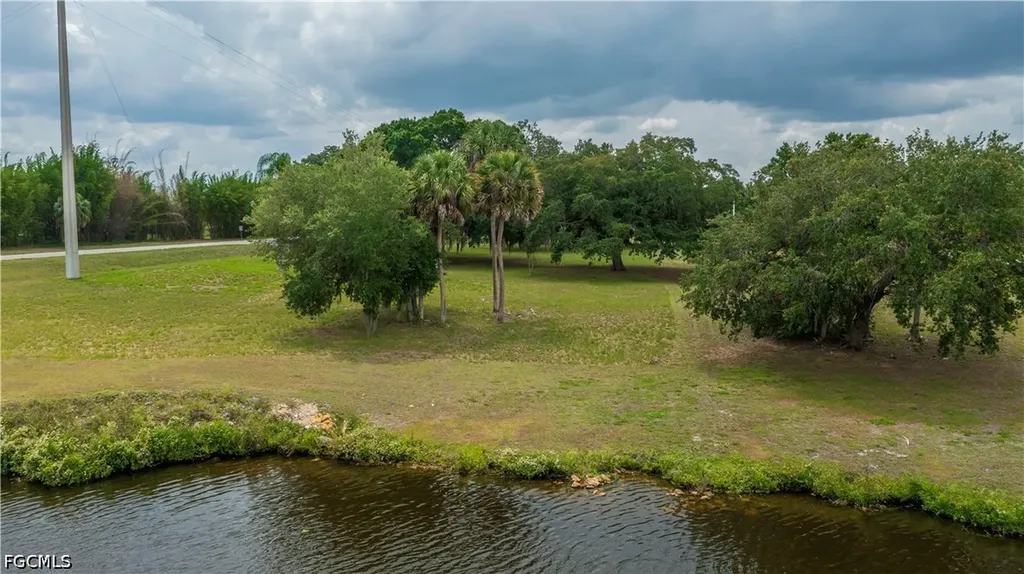 75 Ft Denaud Bridge Way Labelle FL 33935